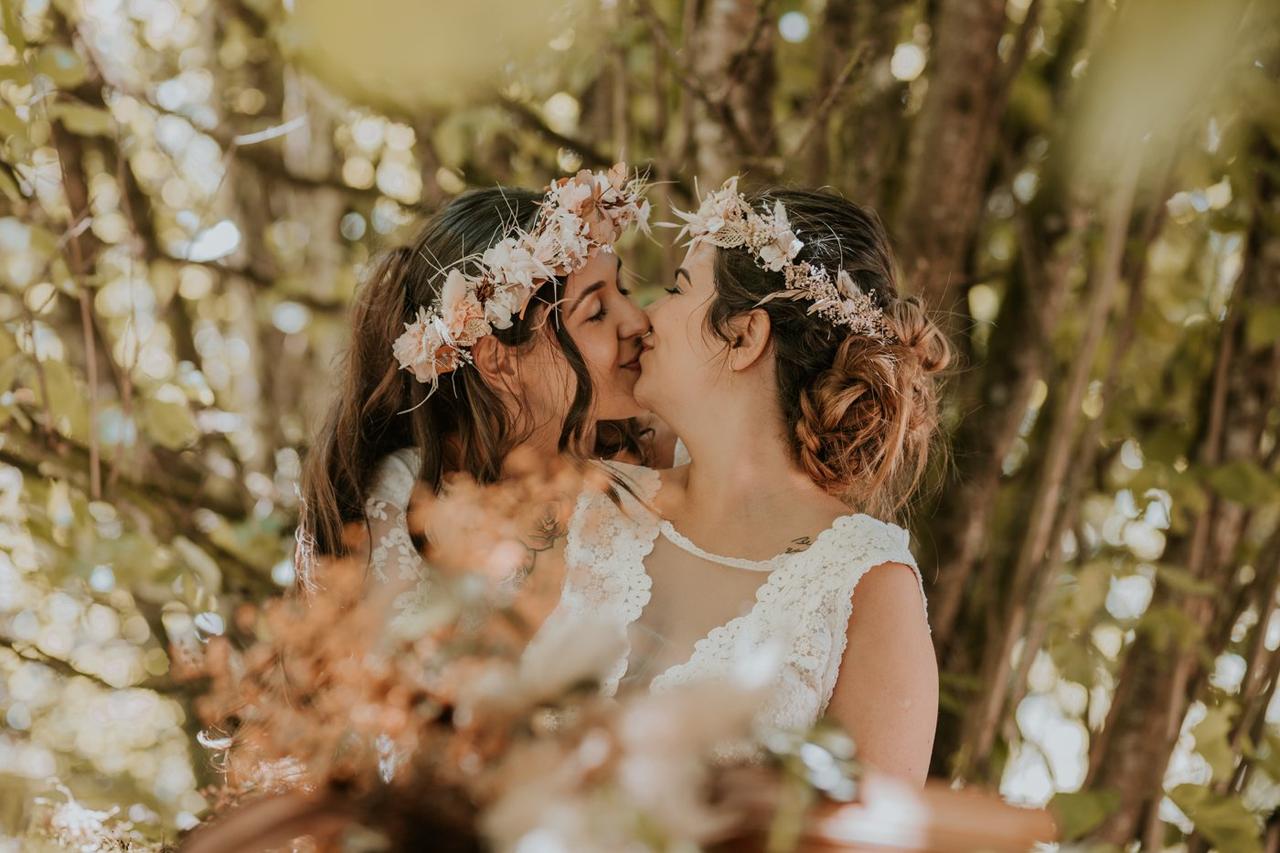 Coronas de flores naturales para novias