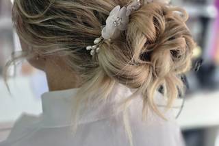 Moños de novia informales decorados