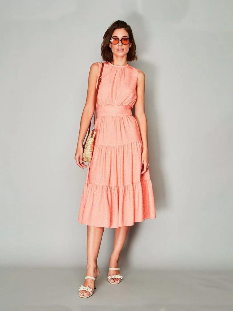 Vestidos de fiesta cortos en rosa con cuello cerrado