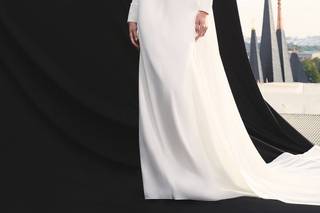 Vestido novia manga larga sencillo con escote en V