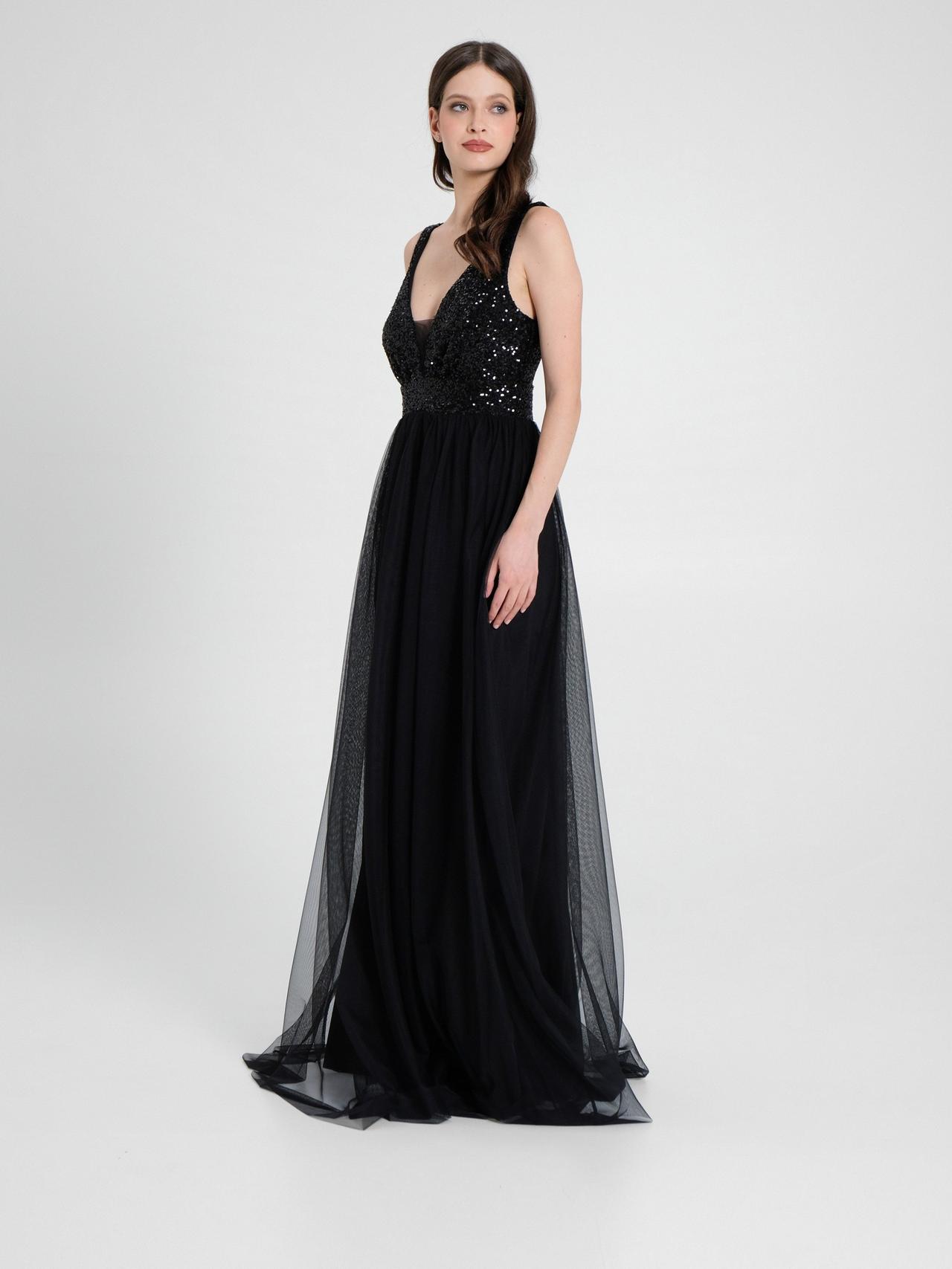 Vestido negro para boda de noche con tirantes anchos