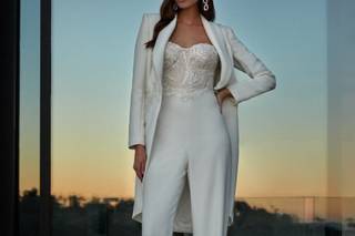 vestidos de novia para mujeres maduras: chaqueta y pantalón