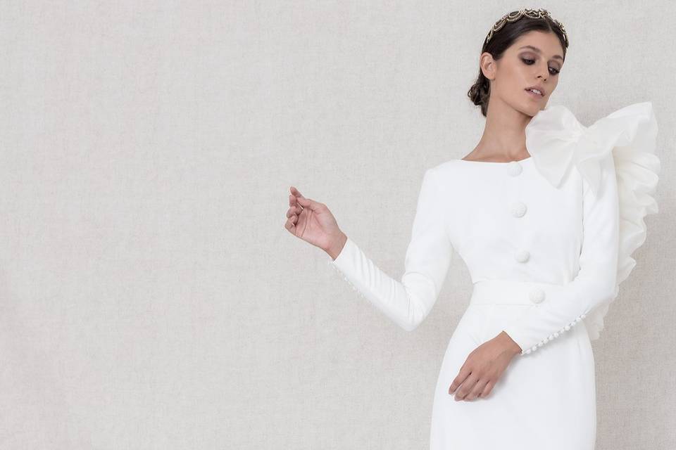 atractivo Arquitectura base Matilde Cano 2021. ¡No te pierdas sus fantásticos vestidos de novia en  clave minimalista!