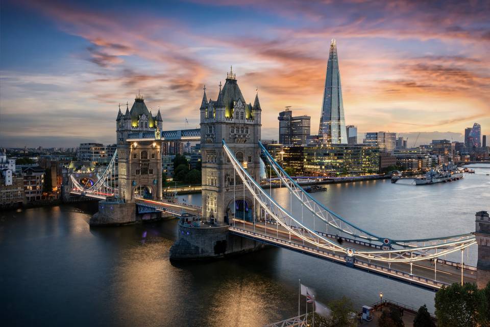 Escapada romántica antes de la boda para ver el Tower Bridge en Londres