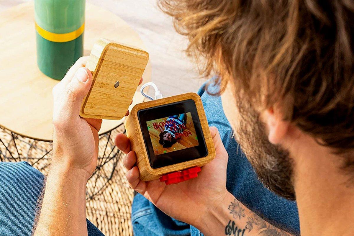Qué regalar a tu pareja por San Valentín: Lovebox con color y foto para recibir mensajes de amor personalizados