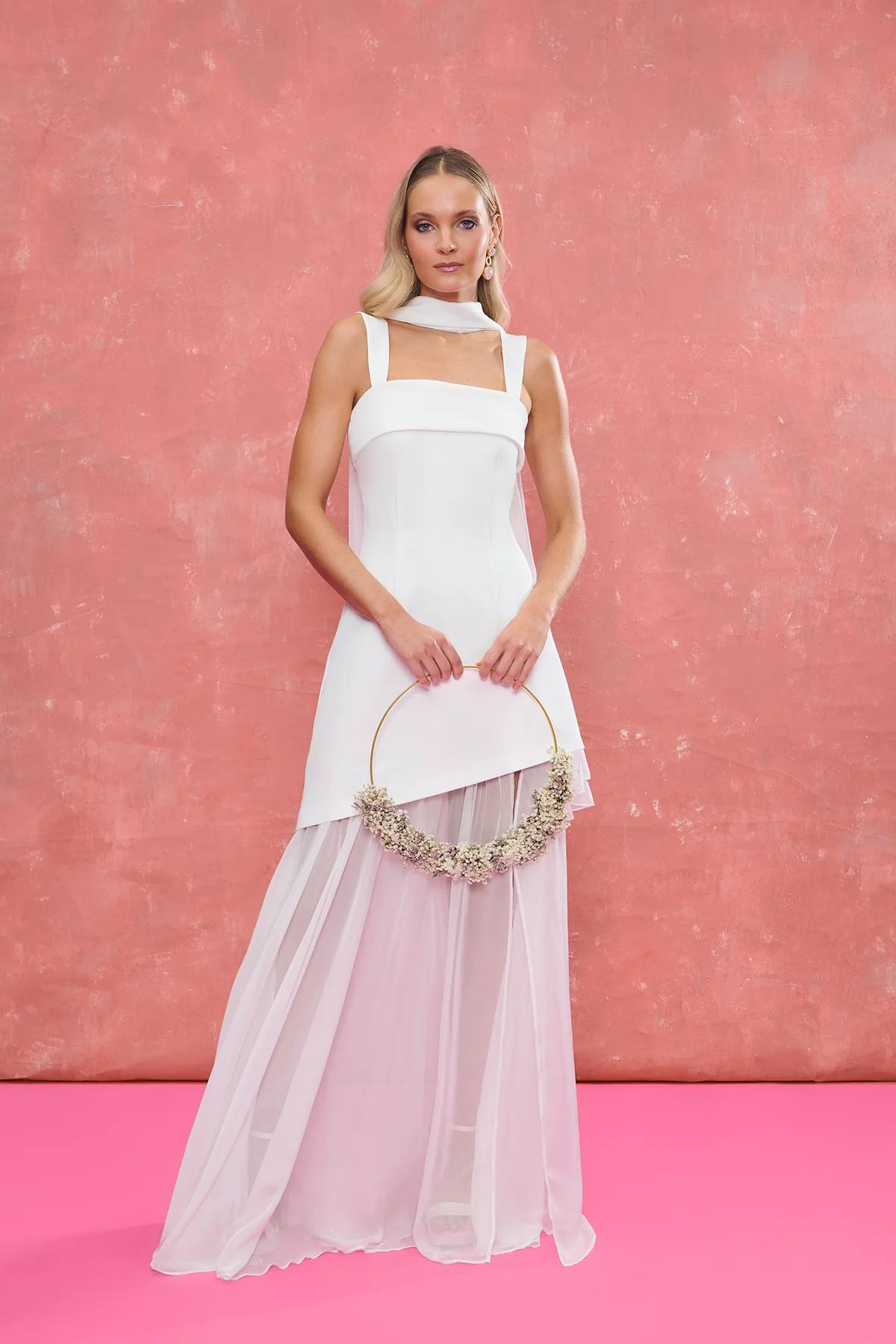 Vestido boda civil corto con transparencias