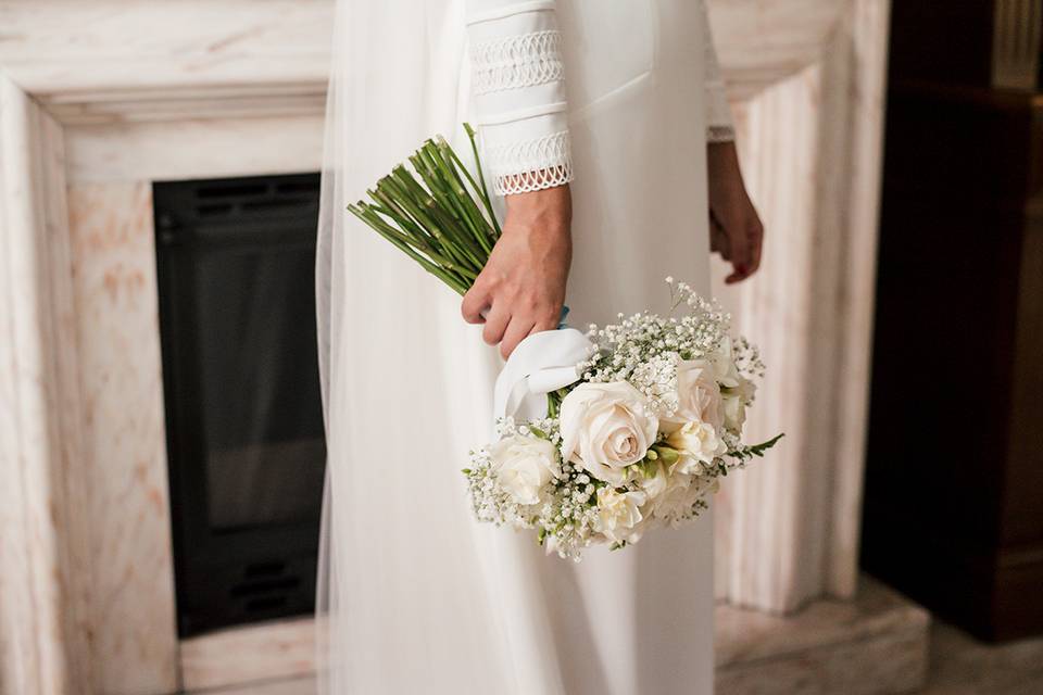 Ramos de novia sencillos y elegantes que nunca pasan de moda