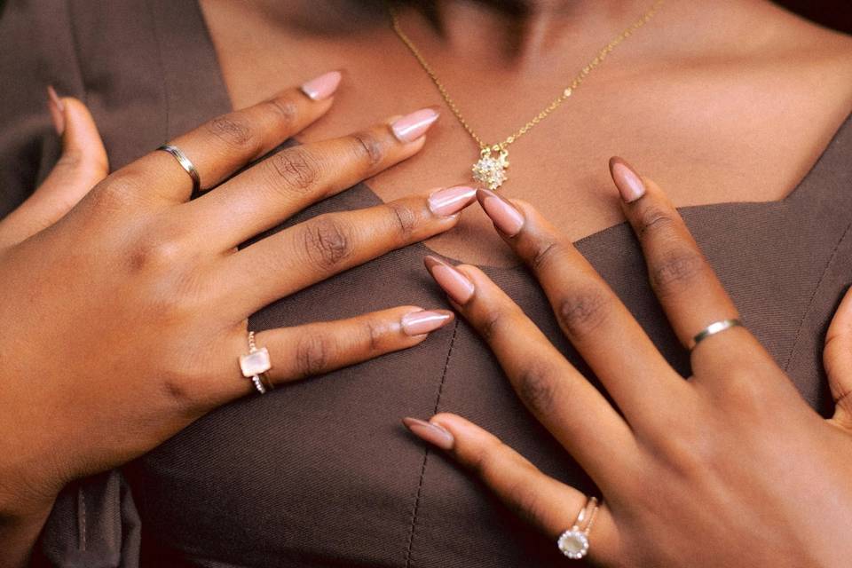 Los colores de uñas para invitadas de boda que serán tendencia este año