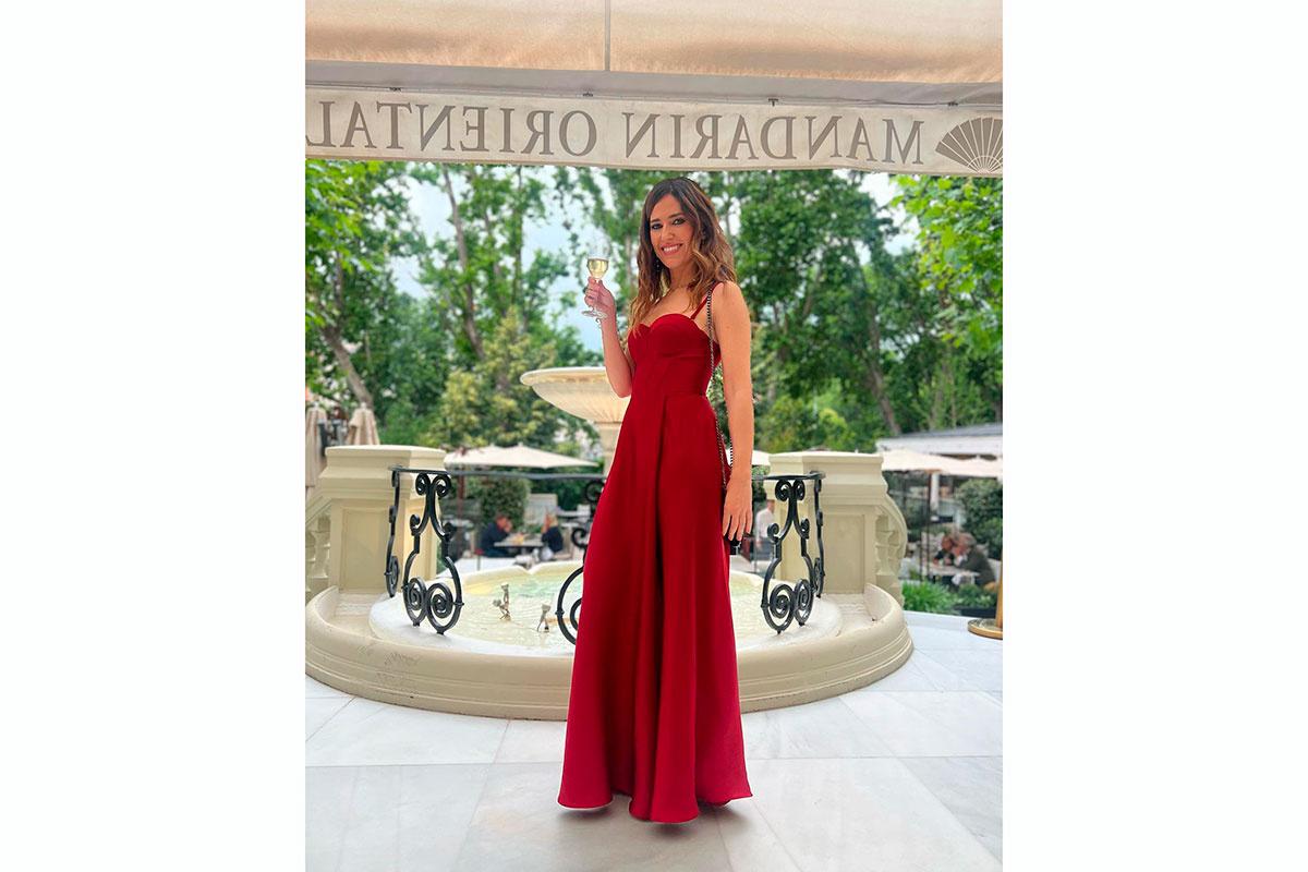 Nuria Marín en la la boda de Kiko Matamoros y Marta López con vestido burdeos