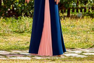 Madrina elegant sencilla: vestido de fiesta azul marino con abertura rosa de tablas