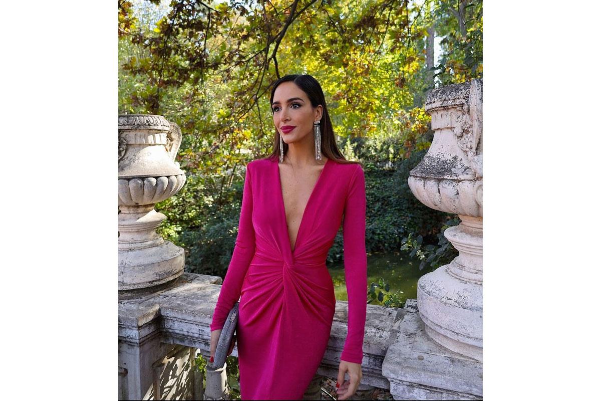 6 vestidos de invitada de color rosa para imitar a las influencers en una  boda