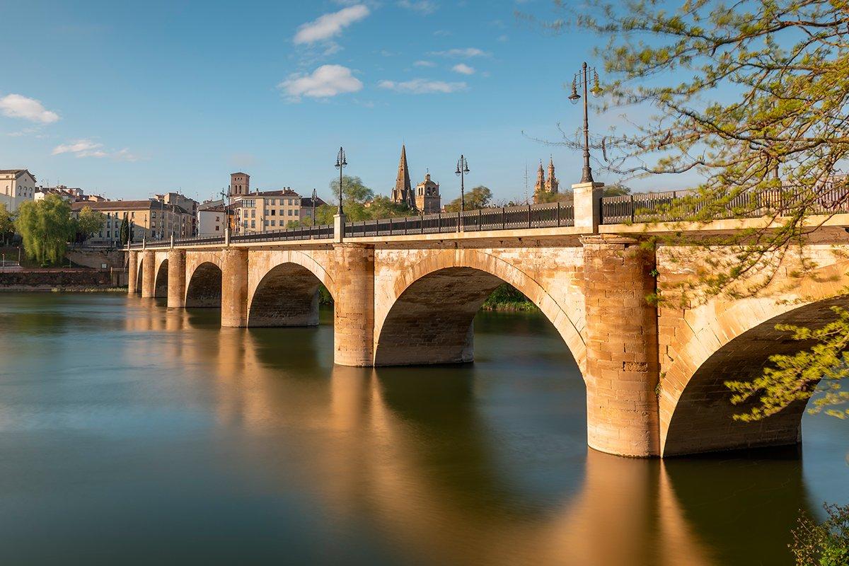 Planes en La Rioja: Puente de Piedra en Logroño