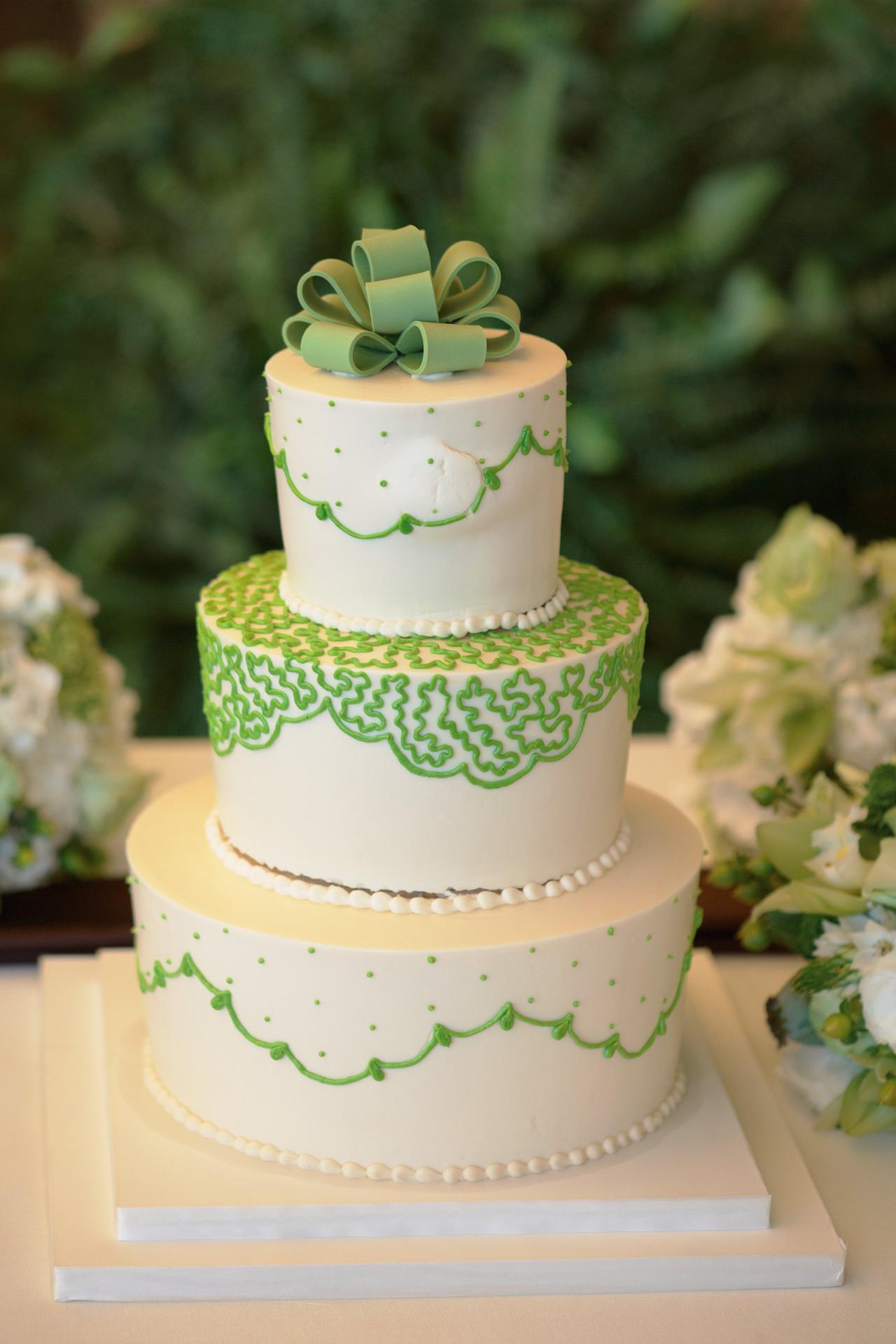 Color boda su significado: tarta de boda en verde