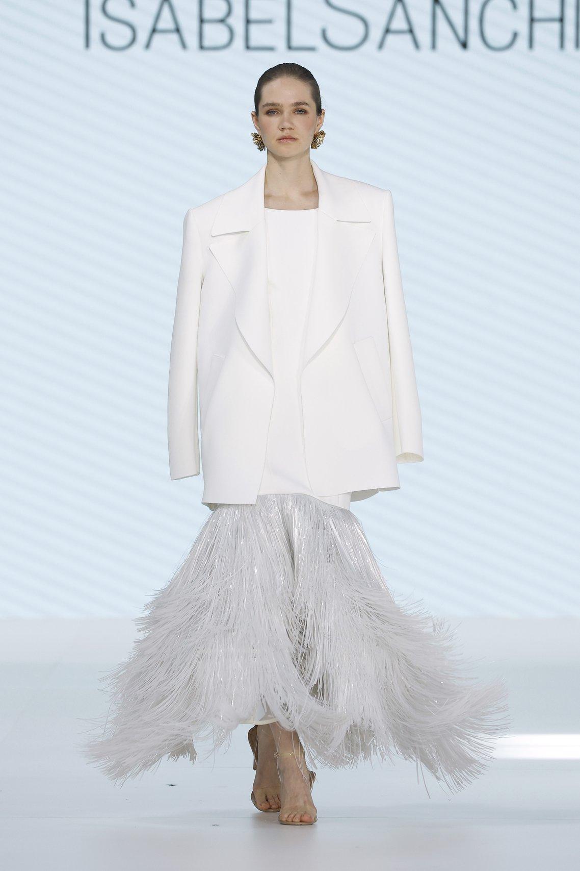 vestido de novia con flecos