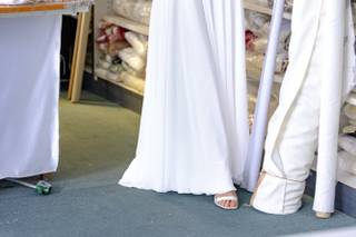 Vestidos de novia sencillos con mangas abullonadas