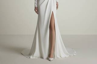 Vestido novia manga larga sencillo con frunces en el cuerpo