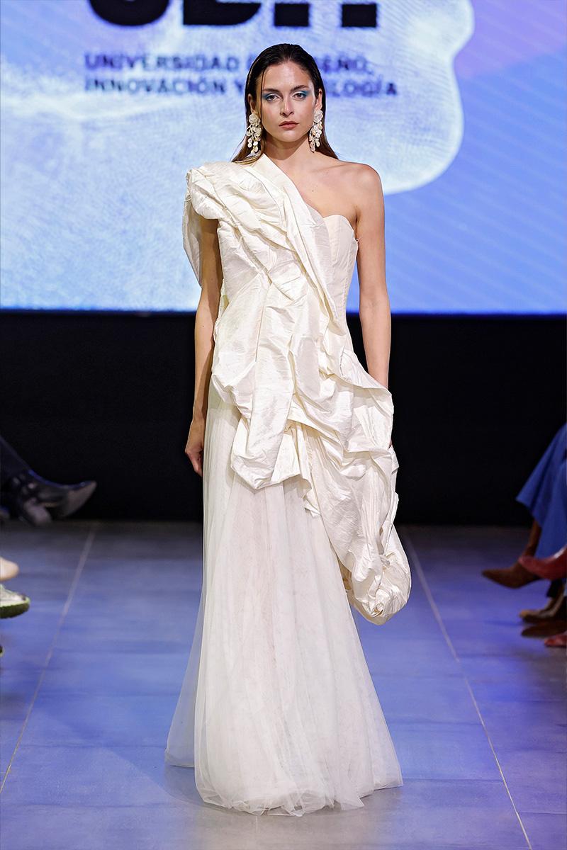 Johanna Ortiz en la MBFW26