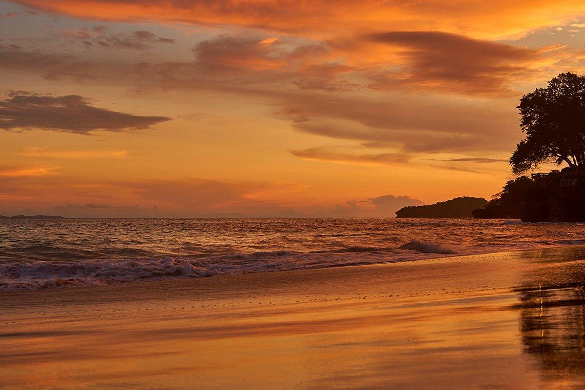 Qué ver durante la luna de miel en Panamá: puesta de sol en Isla Contadora