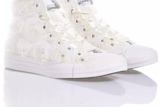 Zapatos cerrados boda: Converse con flores en 3D