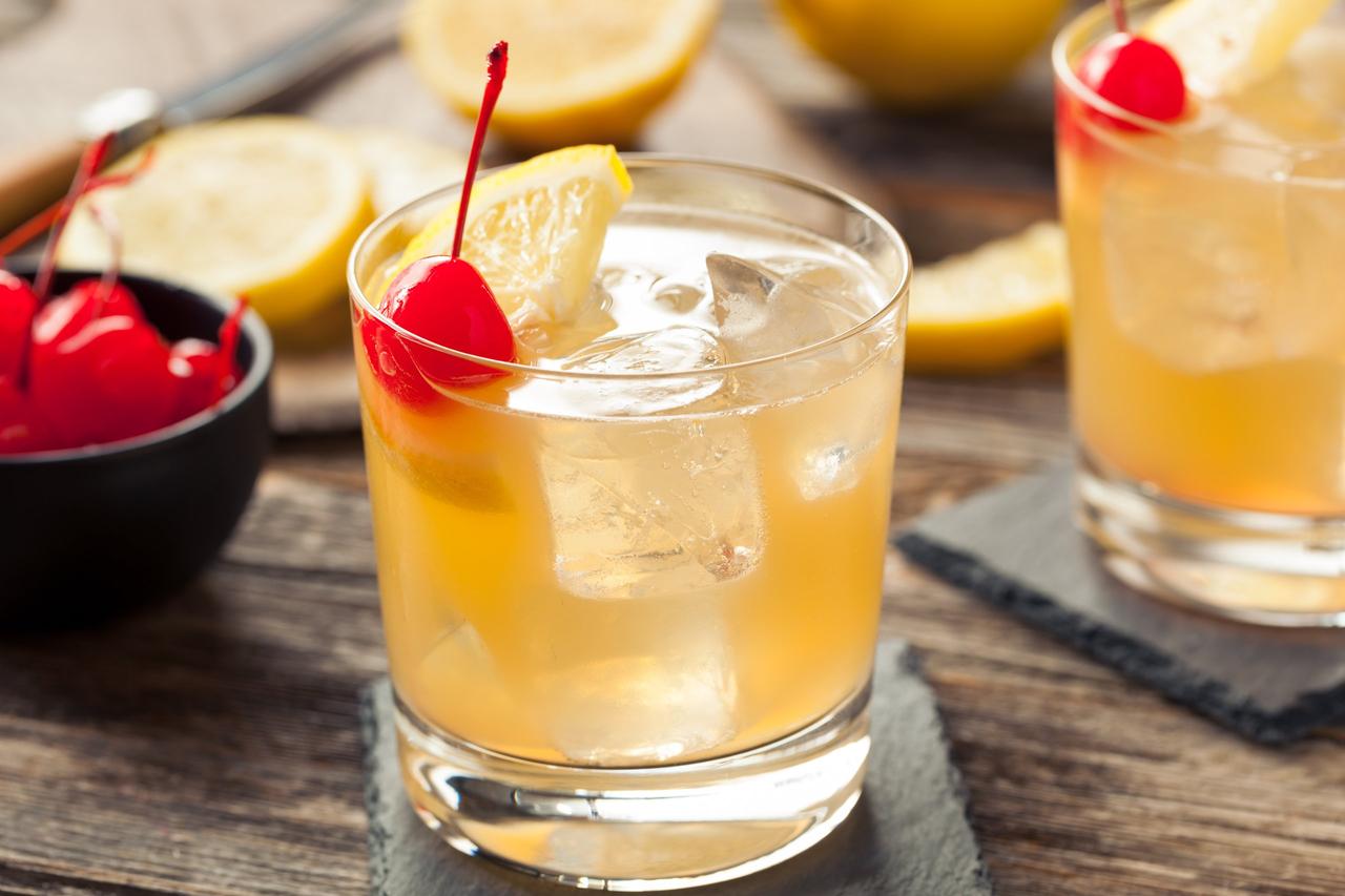 Cócteles elegantes: Whisky Sour