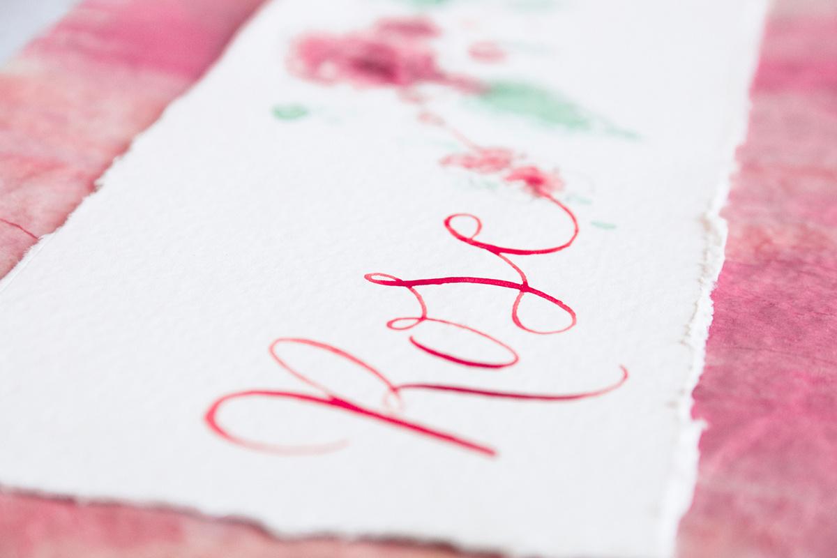 Bodas en color rosa románticas y solidarias: papelería nupcial