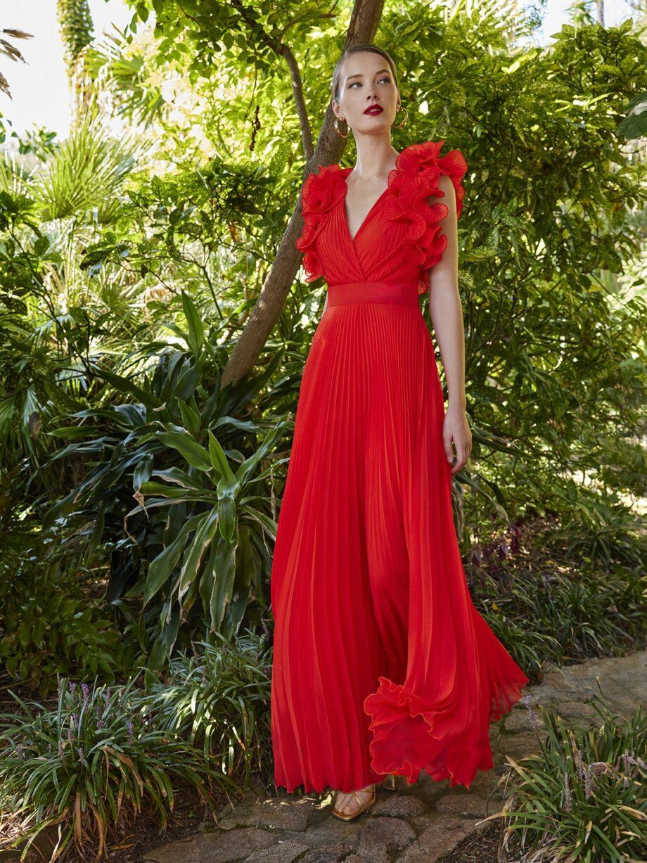 Madrina elegant sencilla: vestido de fiesta rojo con volantes en las mangas