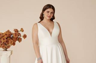 Vestido novia talla grande con escote en V