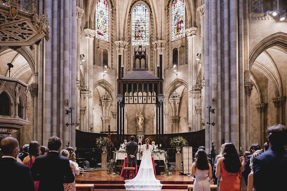 ¡SOS! ¿Cómo elegir la música para bodas religiosas?