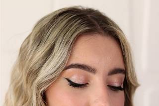 Peinados para bodas: pelo corto ondulado