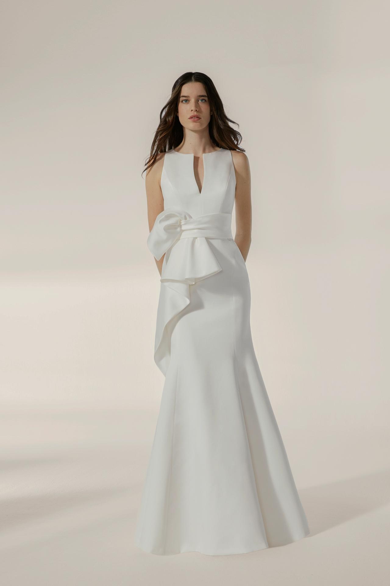 vestidos de novia para mujeres maduras: con lazo en la cintura