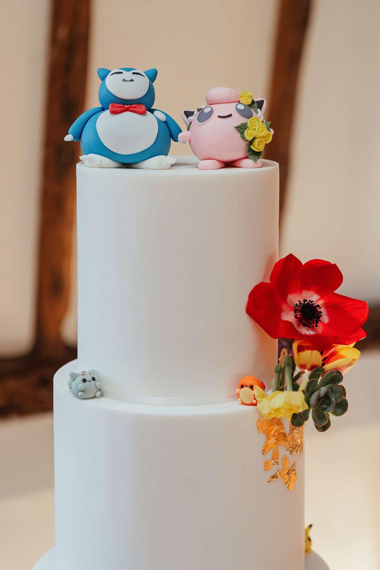 Tarta de boda con temática Pokémon