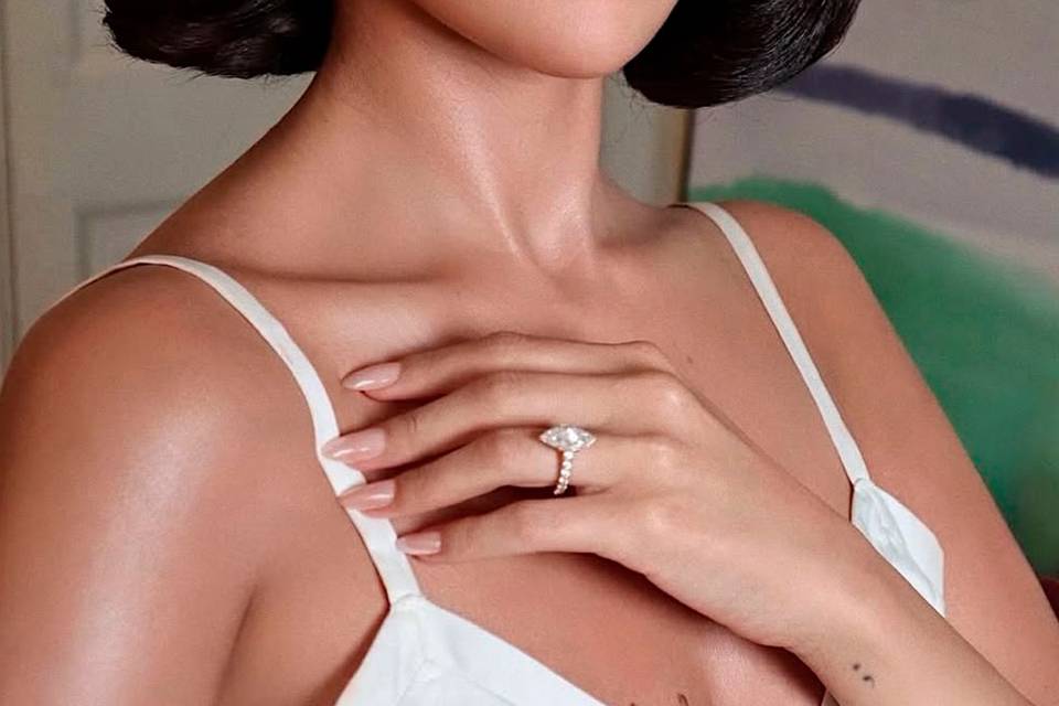 Manicura de novia: las tendencias de uñas más modernas de 2026 (actualizadas)