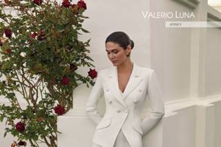 vestidos de novia para mujeres maduras: chaqueta y pantalón sencillo