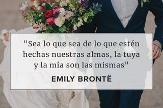 Frases de amor célebres: Sea lo que sea de lo que estén hechas nuestras almas, la tuya y la mía son las mismas, de Emily Brontë