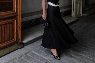 vestidos de boda invitada con detalle en blanco