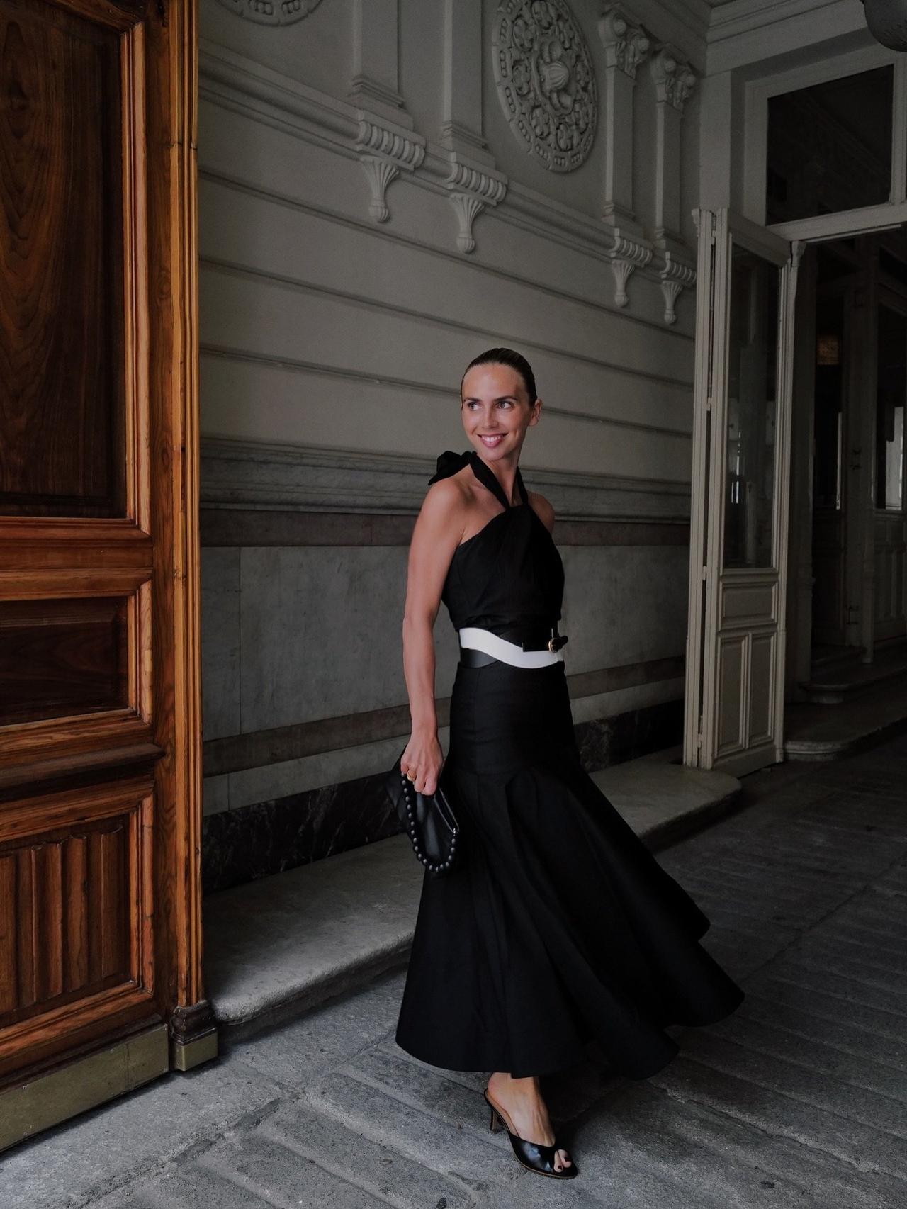 vestidos de boda invitada con detalle en blanco