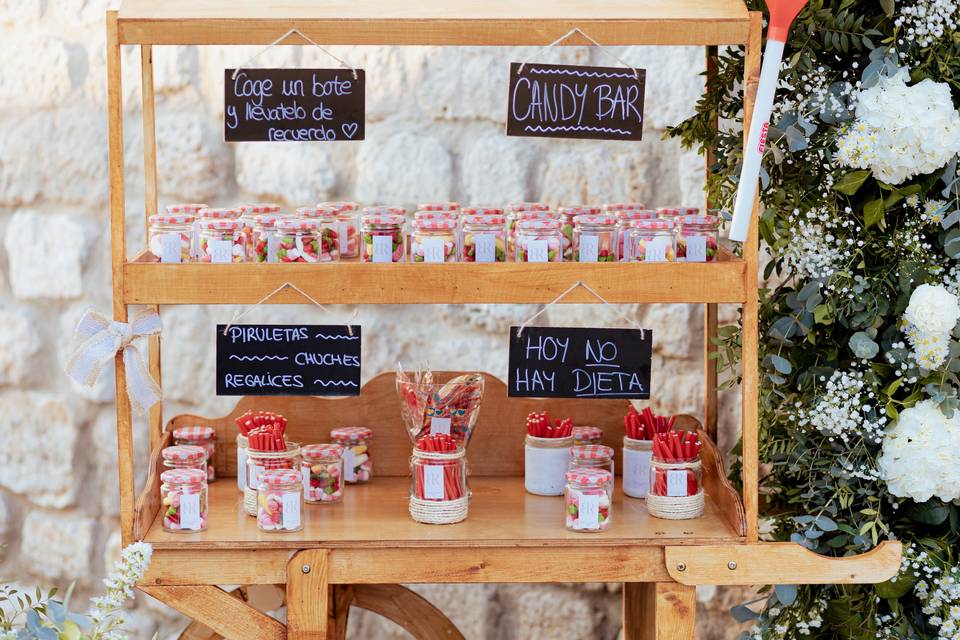 Las mejores frases para decorar el candy bar de vuestra boda