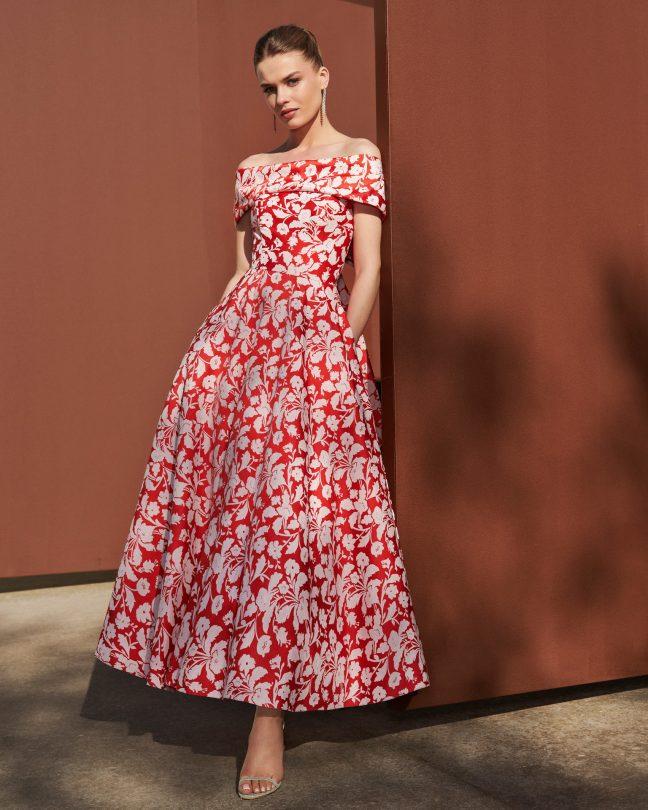 Vestido cóctel estampado rojo escote Bardot