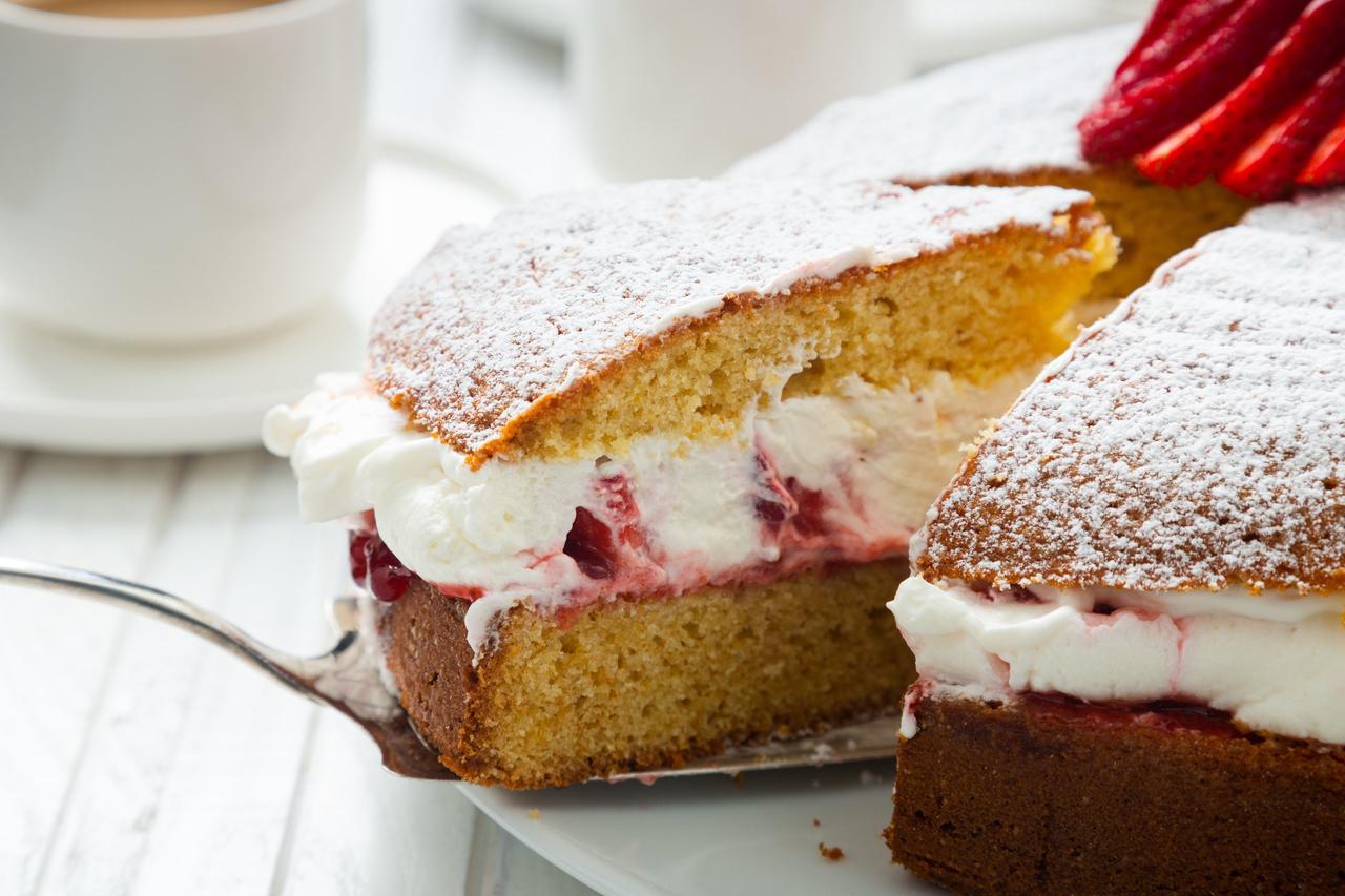 Postres para bodas: bizcocho relleno