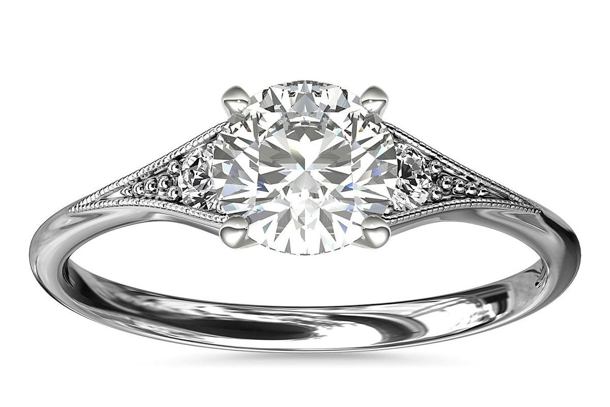 Anillo de compromiso vintage con diamante y decoración milgrain