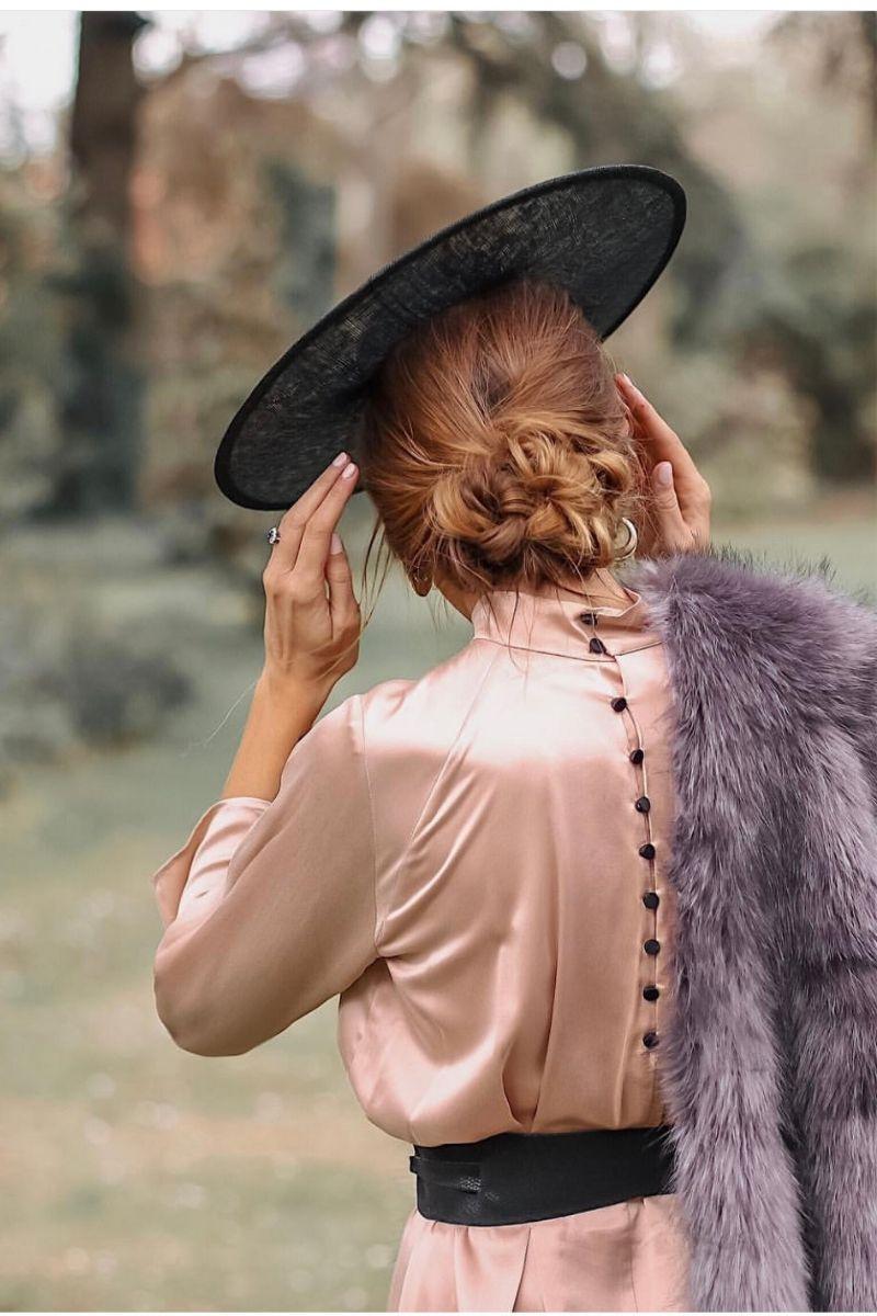 Peinados para bodas: con detalle sombrero