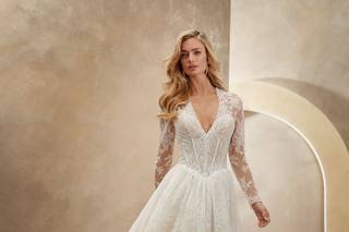 Vestidos de novia manga larga elegantes con escote en pico