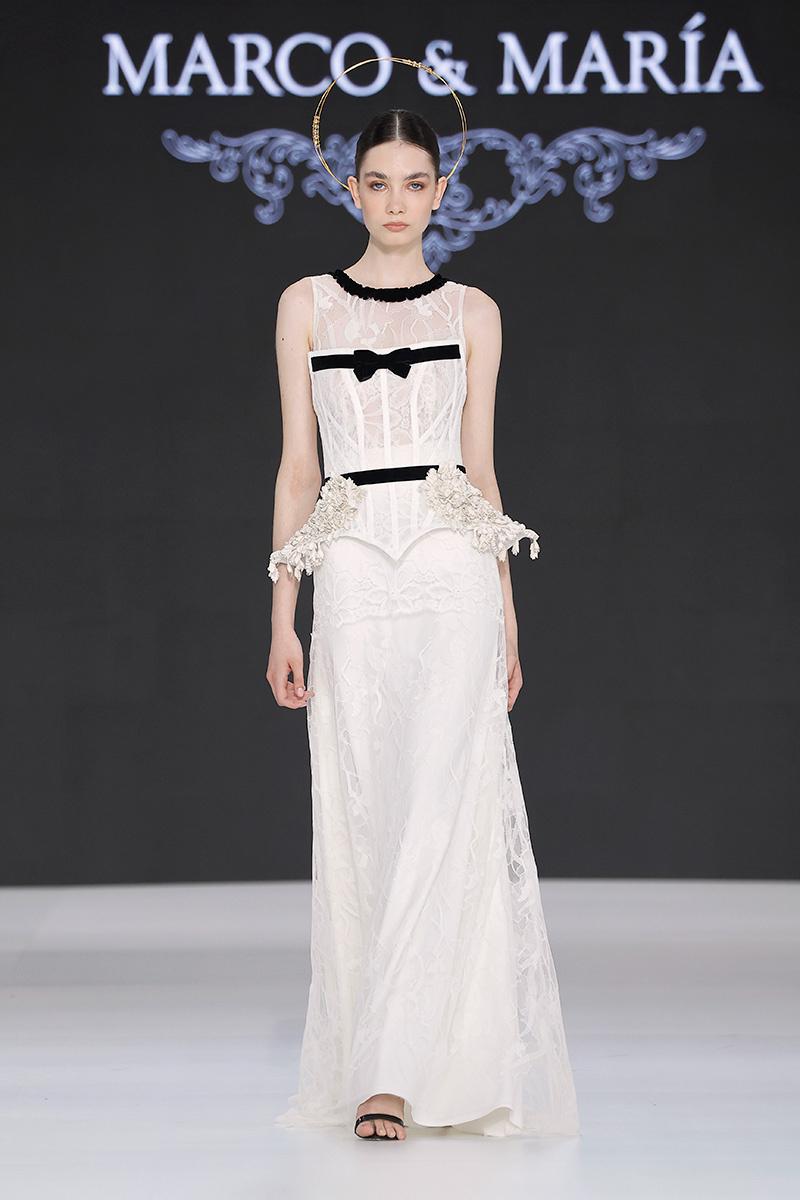 vestido de novia lazos negros