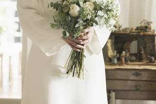 Vestidos de novia para gorditas: vestido minimalista liso
