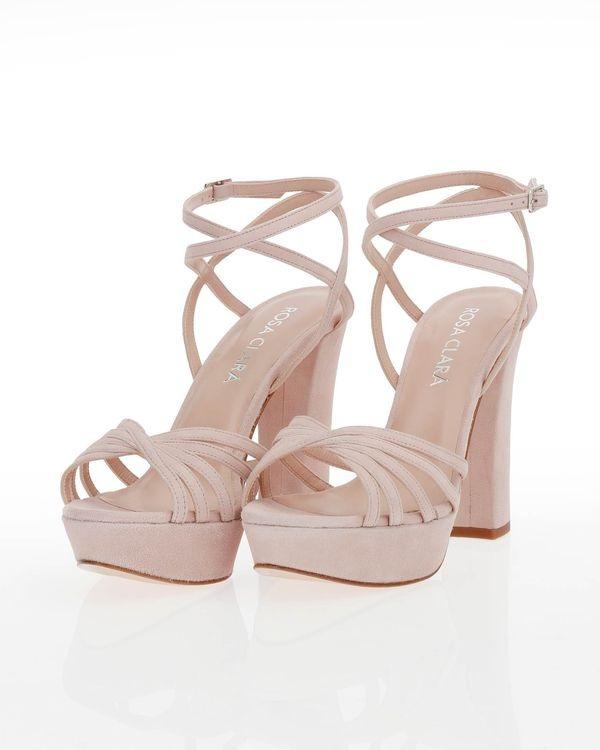 Zapatos de novia de color: sandalias de tacón ancho en rosa palo