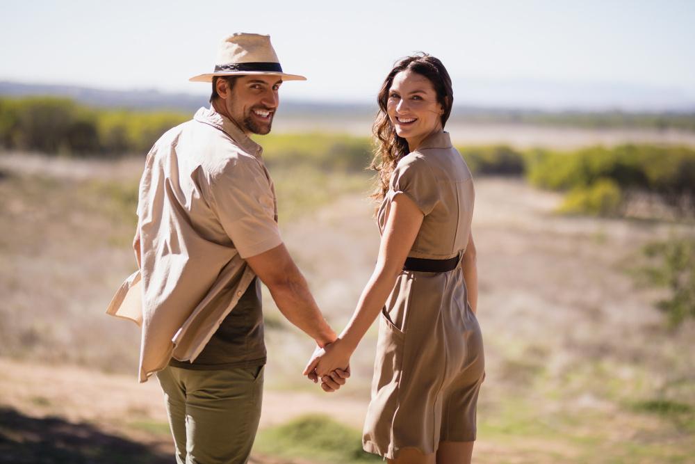 Pareja de vacaciones (Freepik)