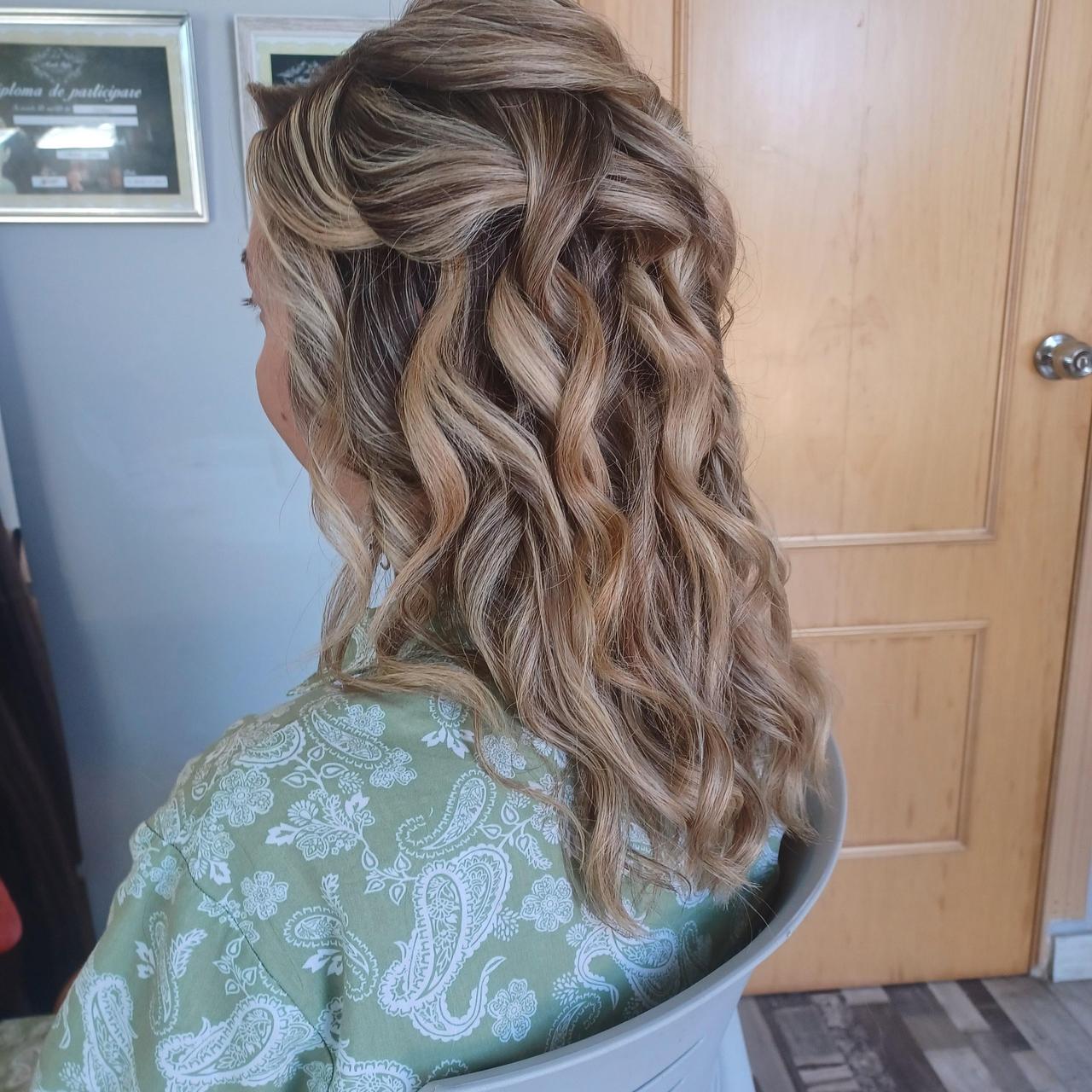semirecogido con volumen y ondas