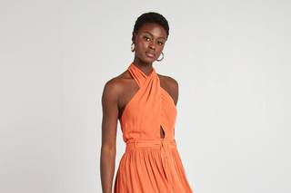 Vestido cóctel boda con escote halter