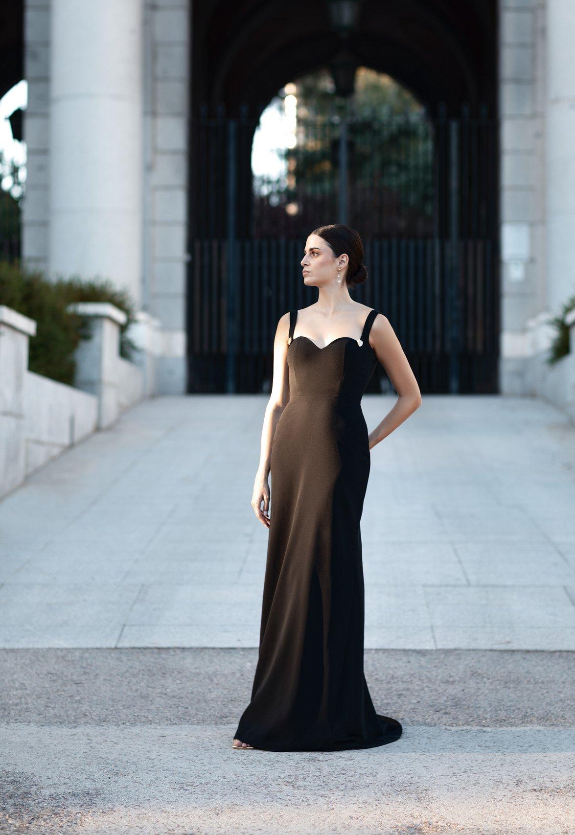 vestidos de boda de invitada escote corazón, largo y tiras finas