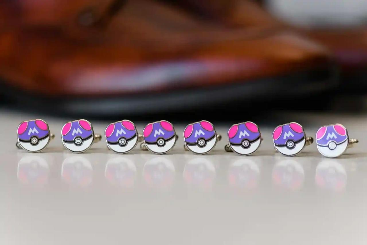 Boda Pokémon: gemelos con la Master Ball